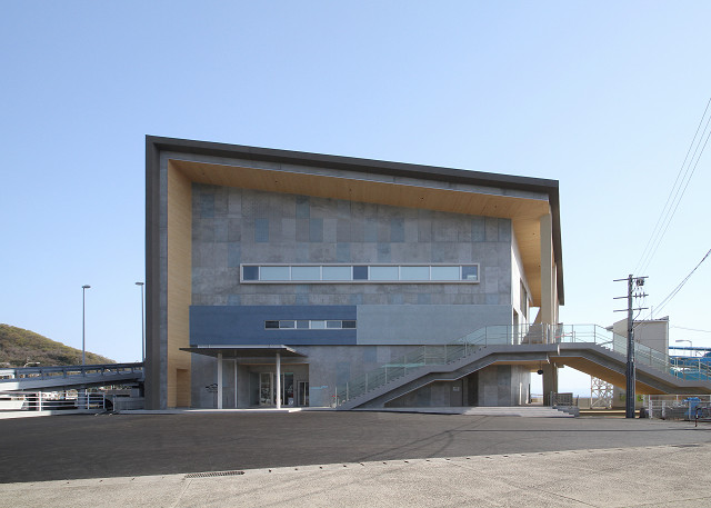 さかてらす外観画像2