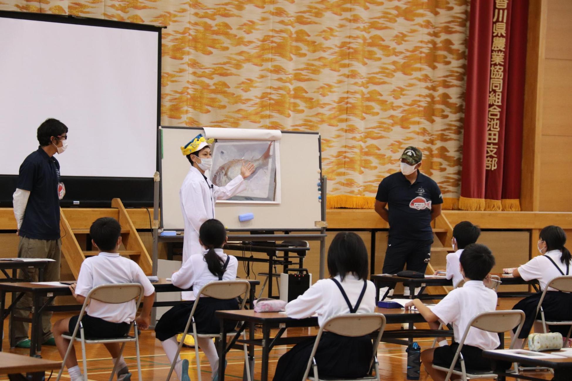 池田小学校の様子