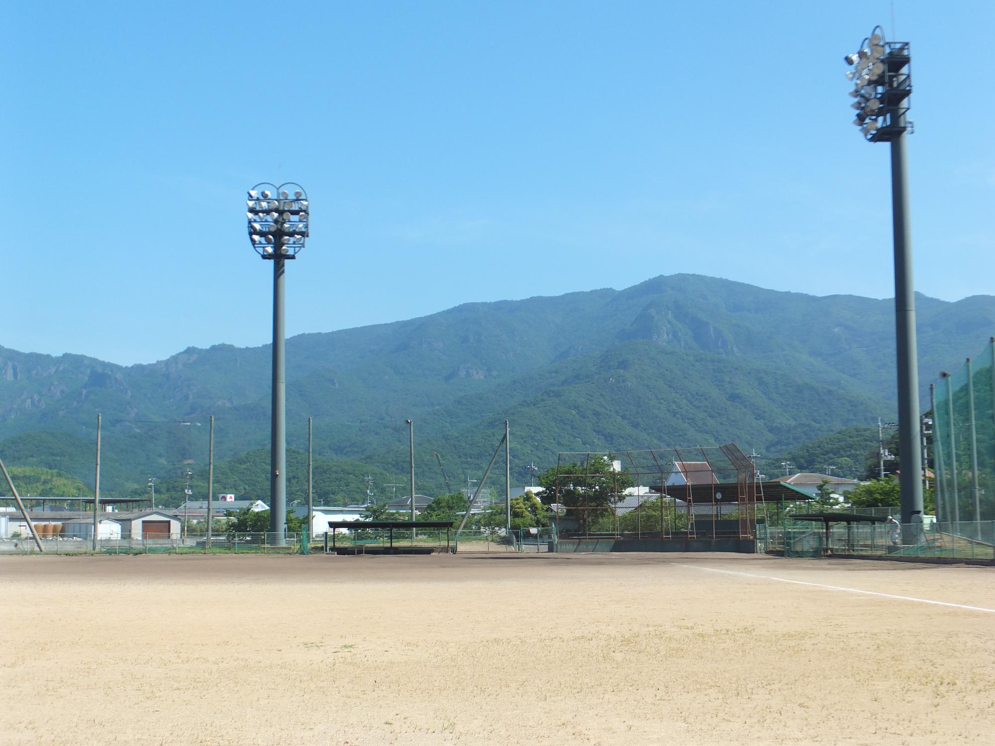 内海総合運動公園野球場