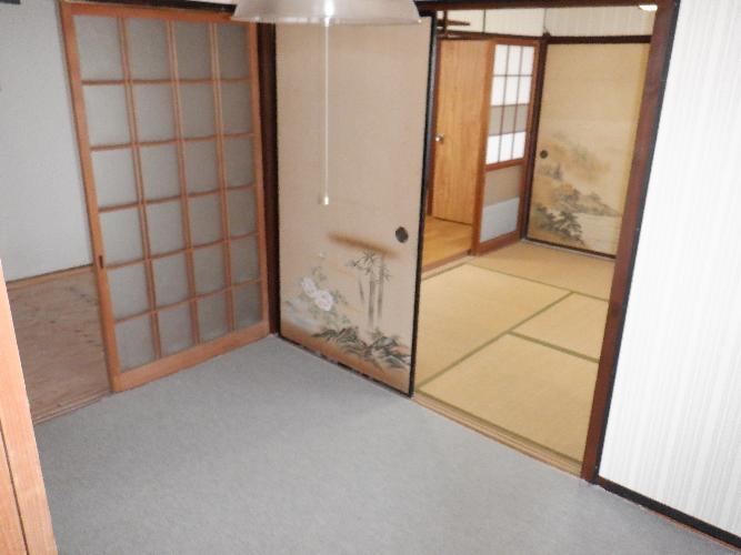 House in Shodoshima, Kagawa: Room
