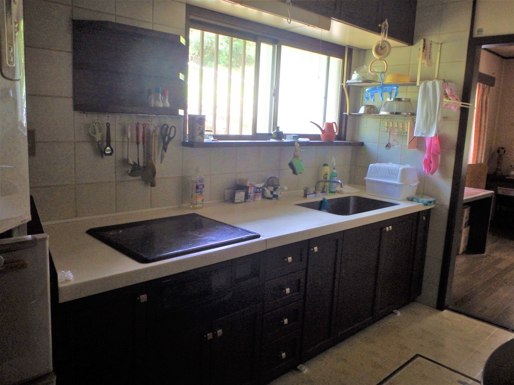 House in Shodoshima, Kagawa: Kitchen