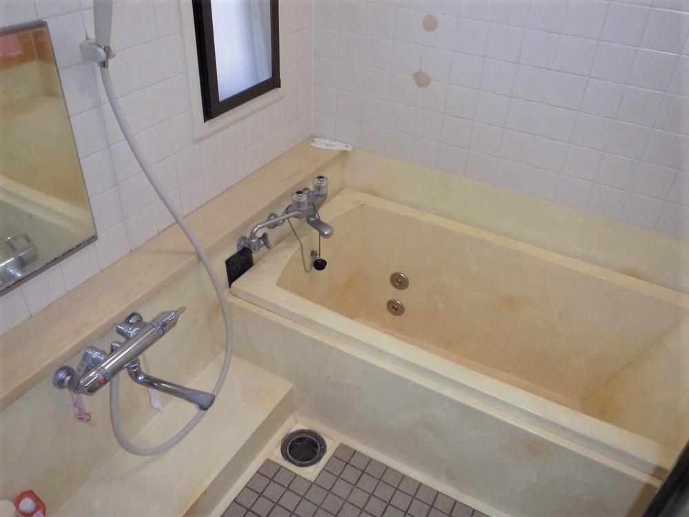 House in Shodoshima, Kagawa: Bathroom