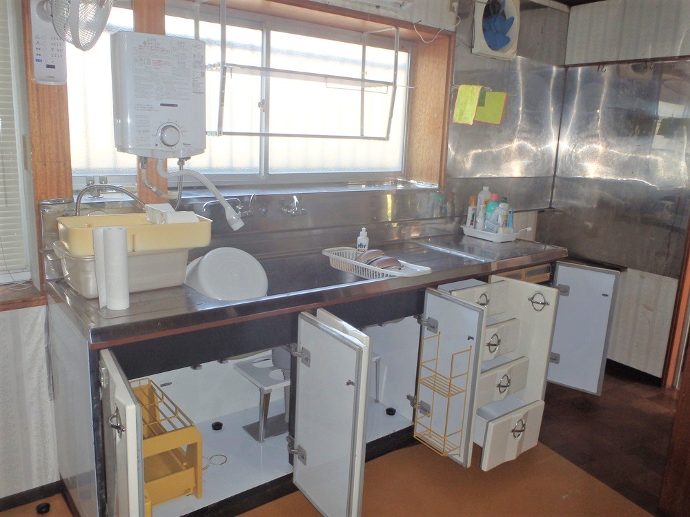 House in Shodoshima, Kagawa: Kitchen