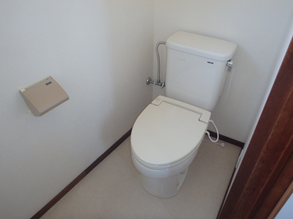 House in Shodoshima, Kagawa: Toilet