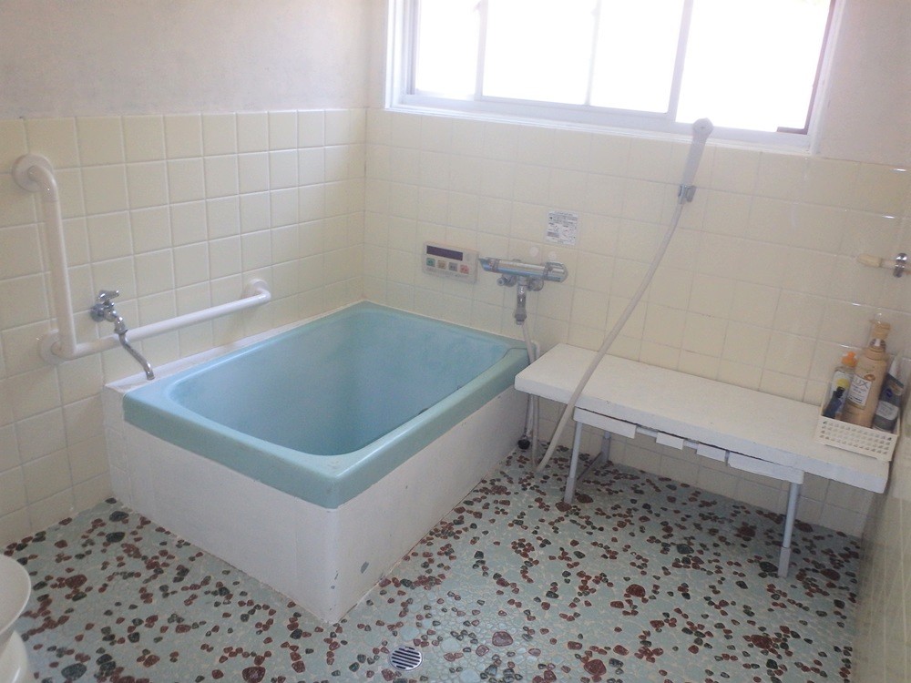 House in Shodoshima, Kagawa: Bathroom